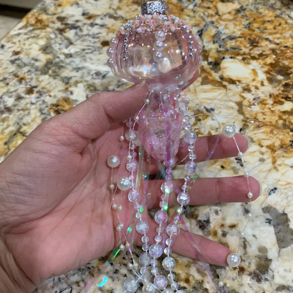 Rare find. Pink iridescent jellyfish. Add to your terrarium! - Picture 4 of 6